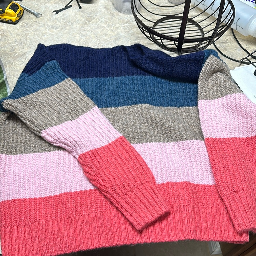 Old Navy Sweater